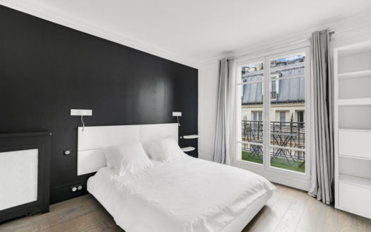 Arc de Triomphe – Rue Troyon