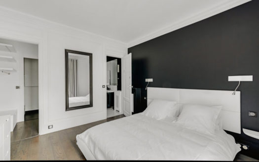 Arc de Triomphe – Rue Troyon