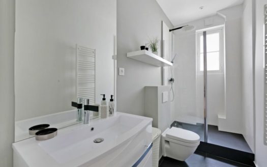 Tour Eiffel – Rue Du General Camou