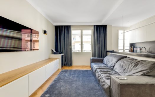 Tour Eiffel-Saint-Dominique